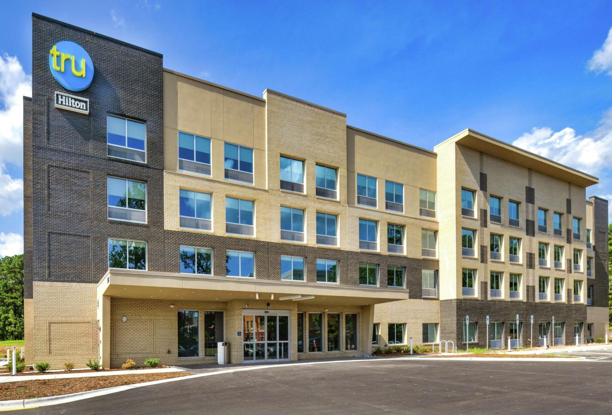 Tru By Hilton Raleigh Durham Airport Hotel Morrisville Exterior photo